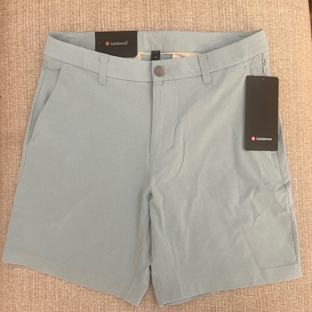 Lululemon commission shorts 30 light blue 7 inch